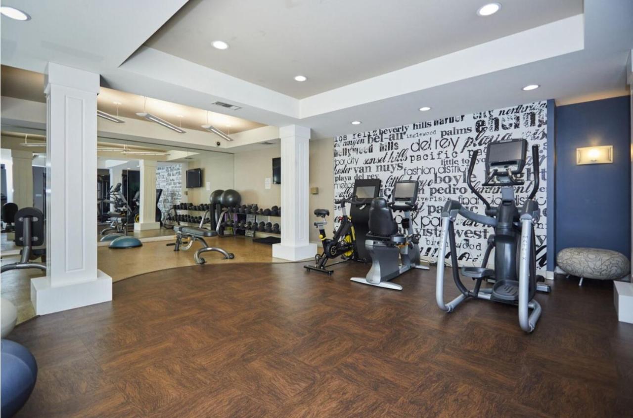 Beverly Hills 1br W Pool Gym Nr Restaurants Lax-1082